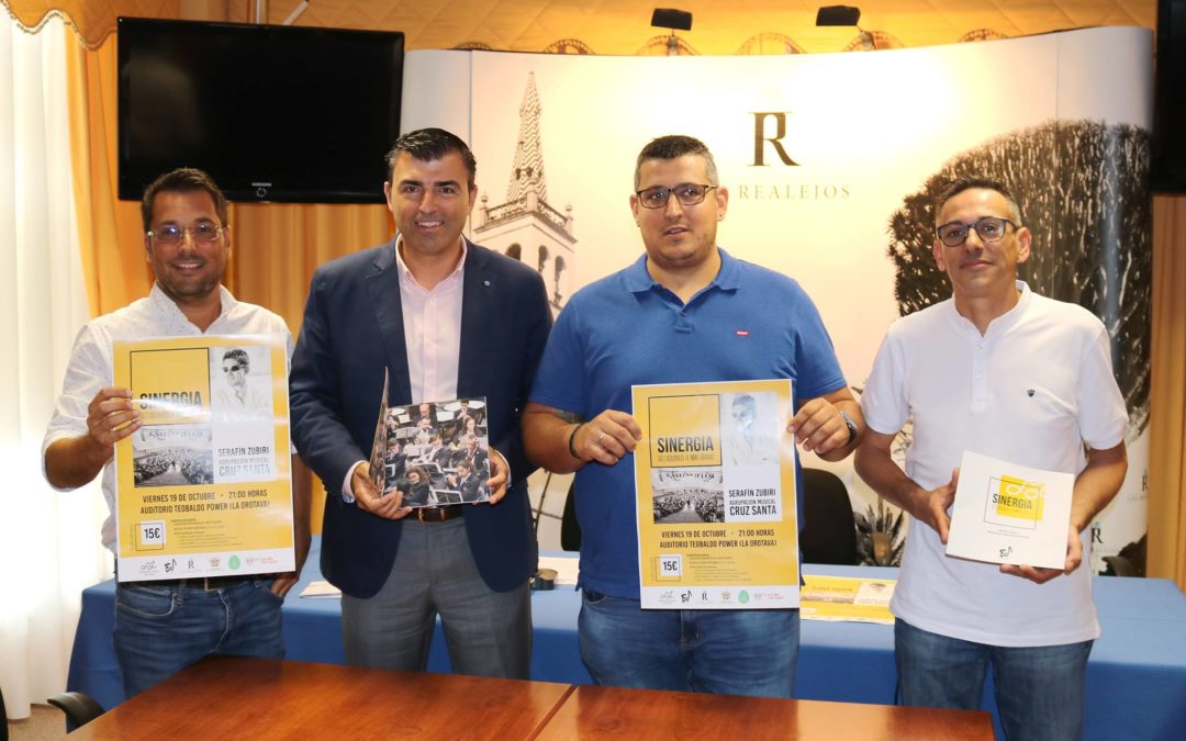 La Agrupación Musical Cruz Santa de Los Realejos y Serafín Zubiri recuerdan a Nino Bravo en ‘Sinergia’