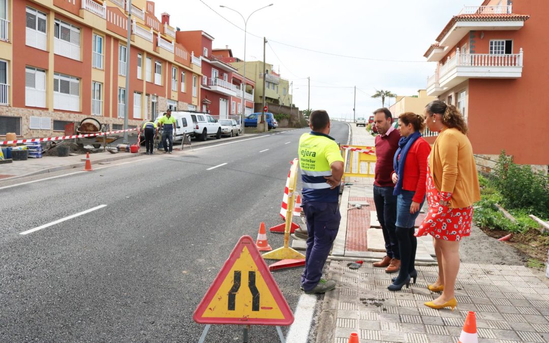 El Ayuntamiento dota de tres pasos de peatones la vía TF-342 a su paso por Icod el Alto