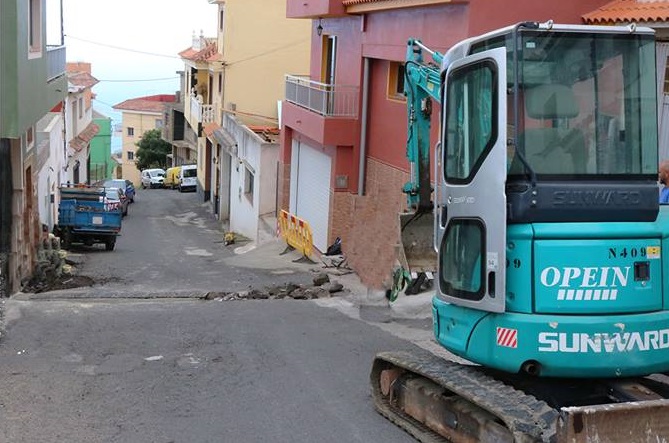 El Ayuntamiento invierte 38.000 euros en la mejora de pluviales, abastecimiento y repavimentación en El Terrero