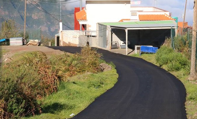 El ‘Plan de Barrios’ invierte 31.313,69 euros en la repavimentación del Camino Las Arenitas