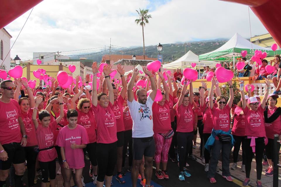 Los Realejos vuelve a teñirse de rosa este domingo en la Carrera de la Mujer y en favor de niños con cáncer
