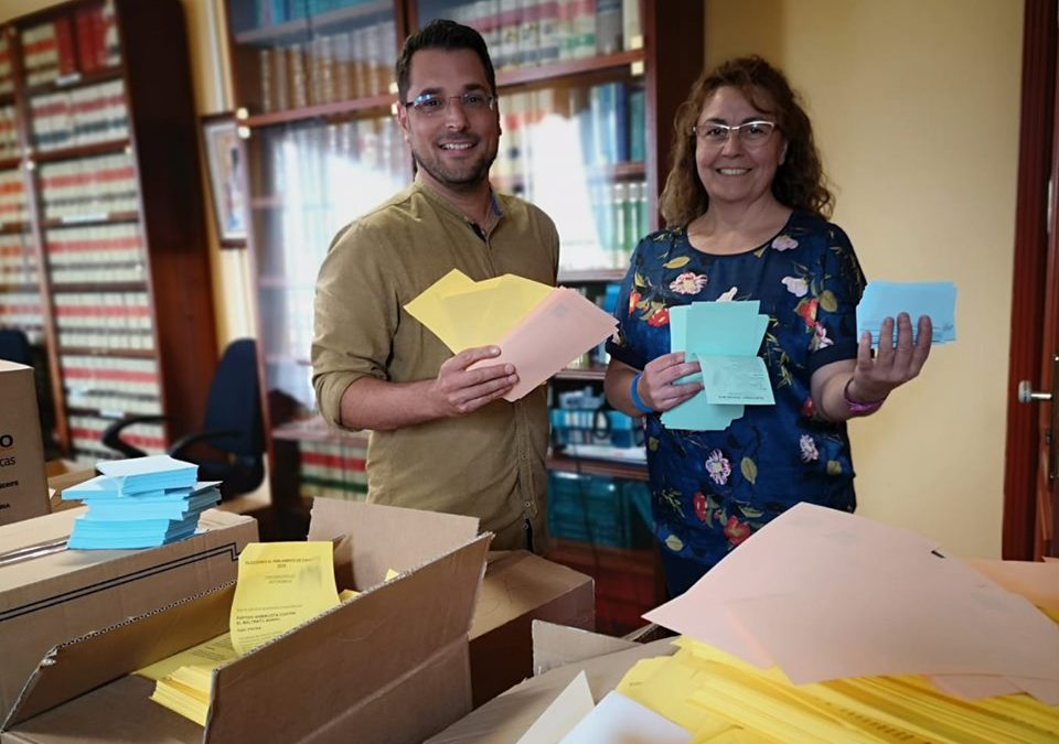 Los Realejos recicla papeletas sobrantes de las elecciones para reutilizar en dependencias municipales y colegios