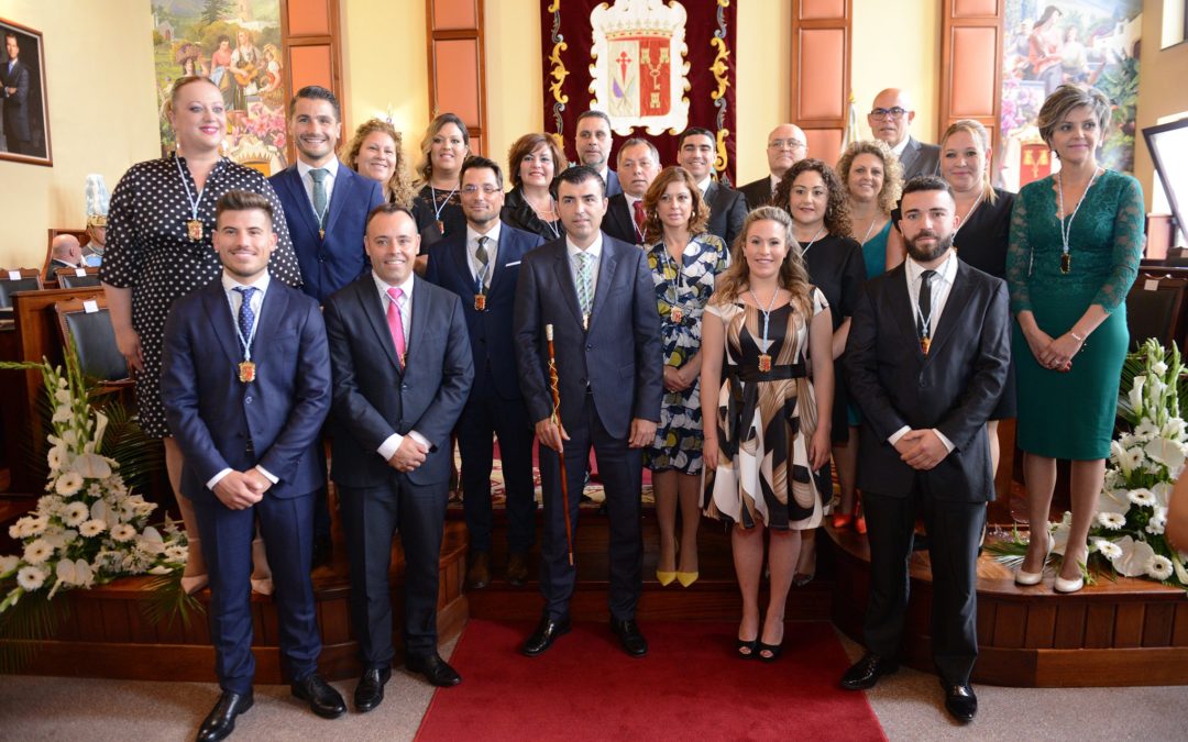 Los Realejos constituyó su nueva corporación municipal este sábado con Manuel Domínguez como alcalde