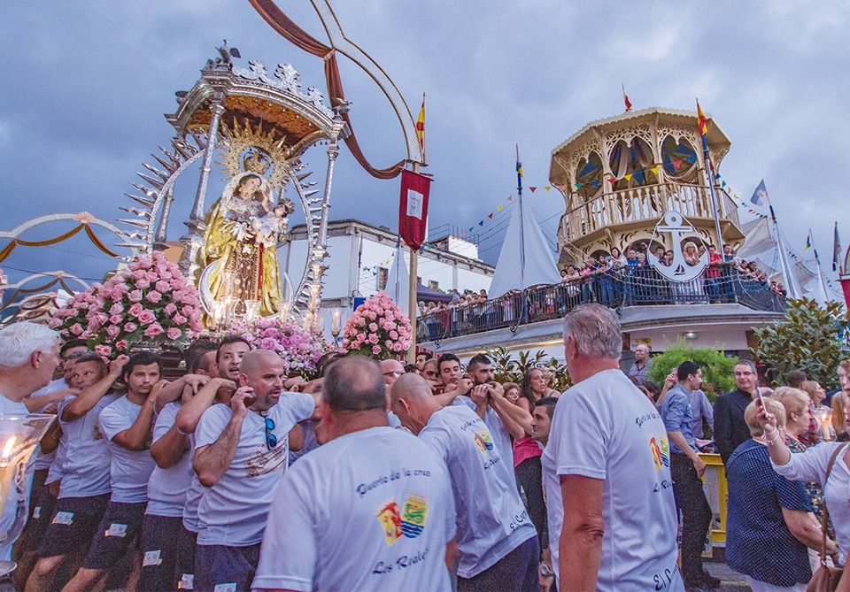 Los Realejos y Puerto de la Cruz rememoran este domingo sus centenarios lazos con la Virgen del Carmen