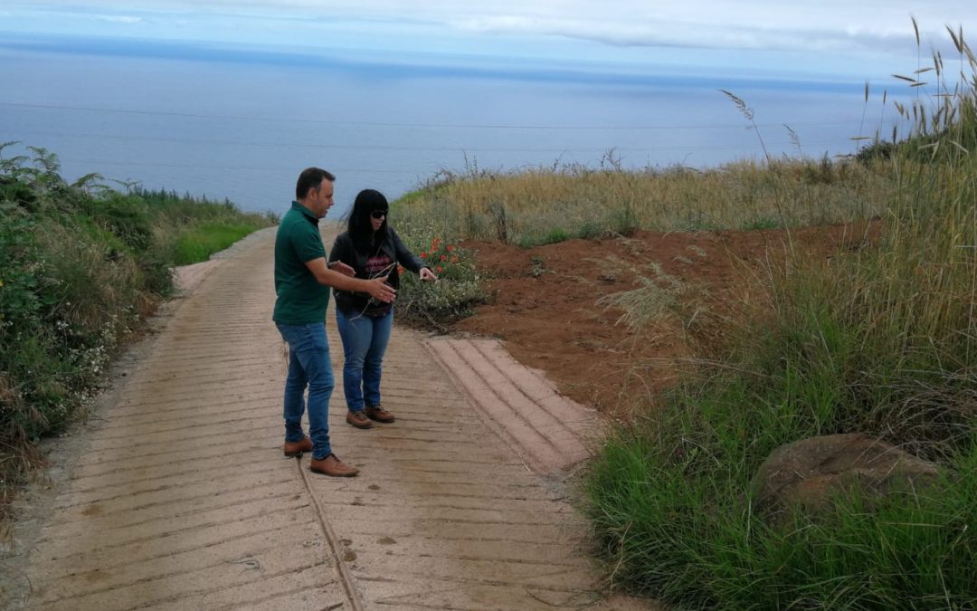 La remodelada pista agrícola Transversal 4ª de La Corona mejora el acceso a 57 parcelas y 40 hectáreas de cultivo