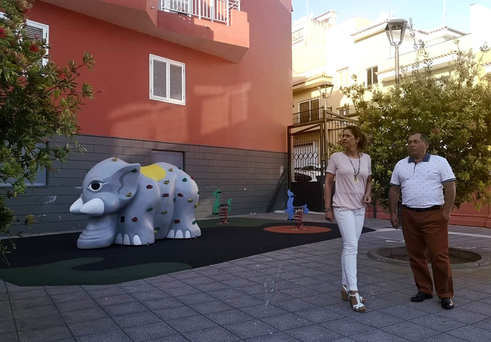 Los Realejos amplía la zona de elementos lúdicos del parque infantil de Toscal Longuera