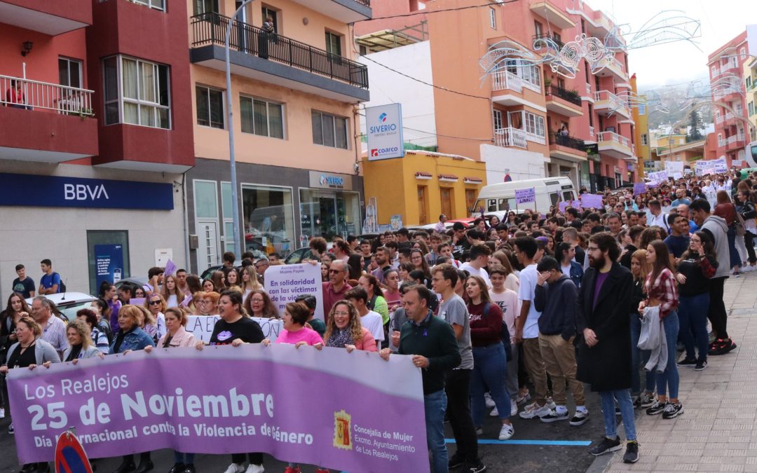 800 personas participan en Los Realejos en la Marcha Contra las Violencias Machistas de la Red del Norte por la Igualdad