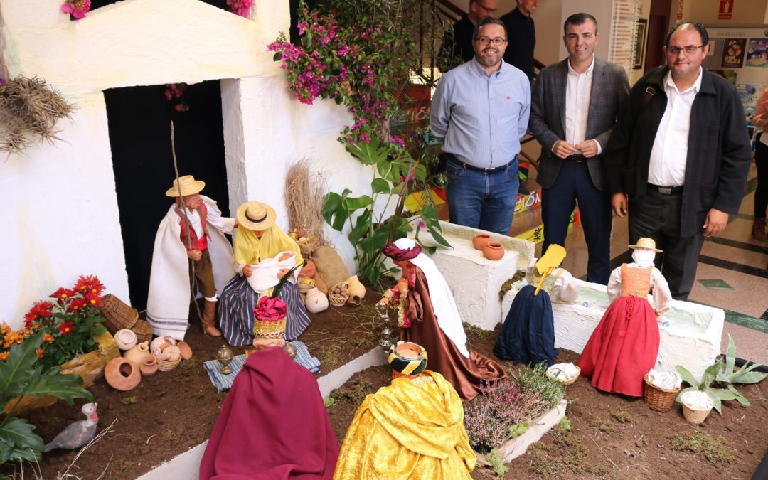 El Belén municipal de Los Realejos homenajea labores y vestimentas tradicionales de las islas