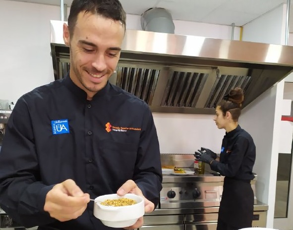 Rayuela y Ayuntamiento de Los Realejos ofertan un nuevo proyecto formativo de cocina para jóvenes con prácticas