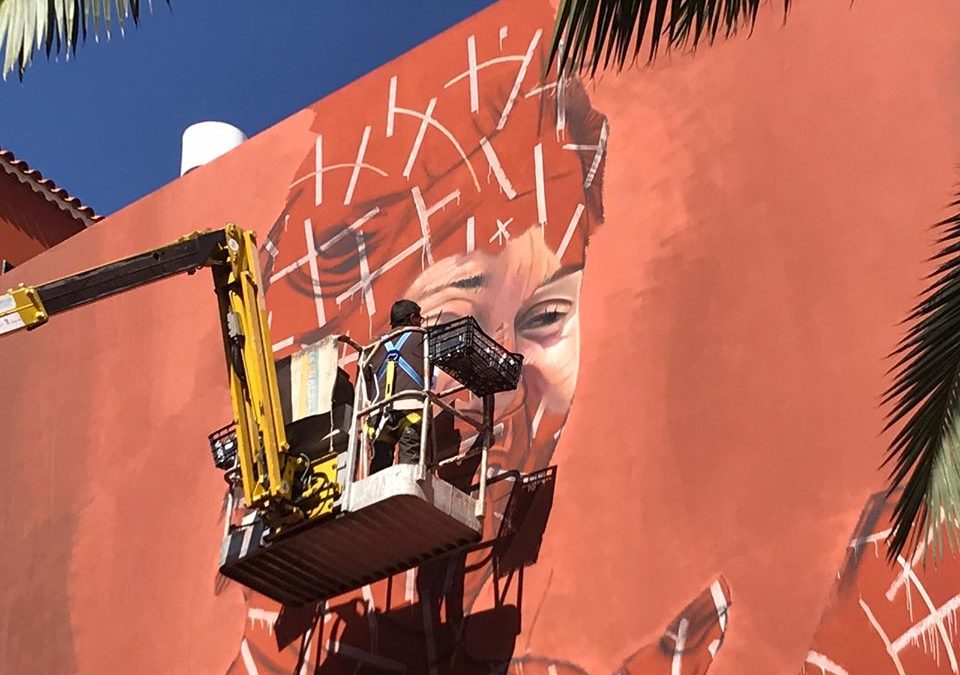 El artista internacional Matías Mata (Sabotaje Al Montaje) vuelve a pintar un nuevo mural en Los Realejos