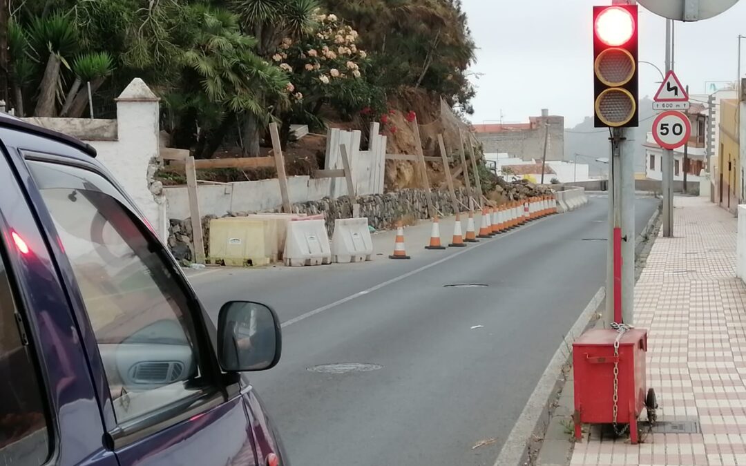 El Ayuntamiento advierte al Cabildo del riesgo manifiesto de derrumbe y escorrentías en el muro de La Montaña