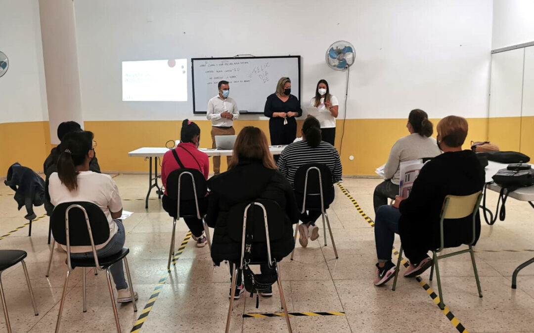 Los Realejos ofrece formación en nuevas tecnologías a mujeres del ámbito rural con el proyecto ‘Paola’