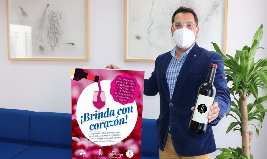 ‘Brinda con corazón’ regala vinos por compras en los comercios realejeros en la campaña de San Valentín