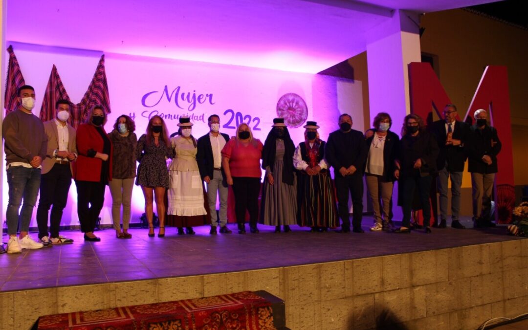 Los Realejos entregó en su Distrito VI los reconocimientos anuales ‘Mujer & Comunidad’