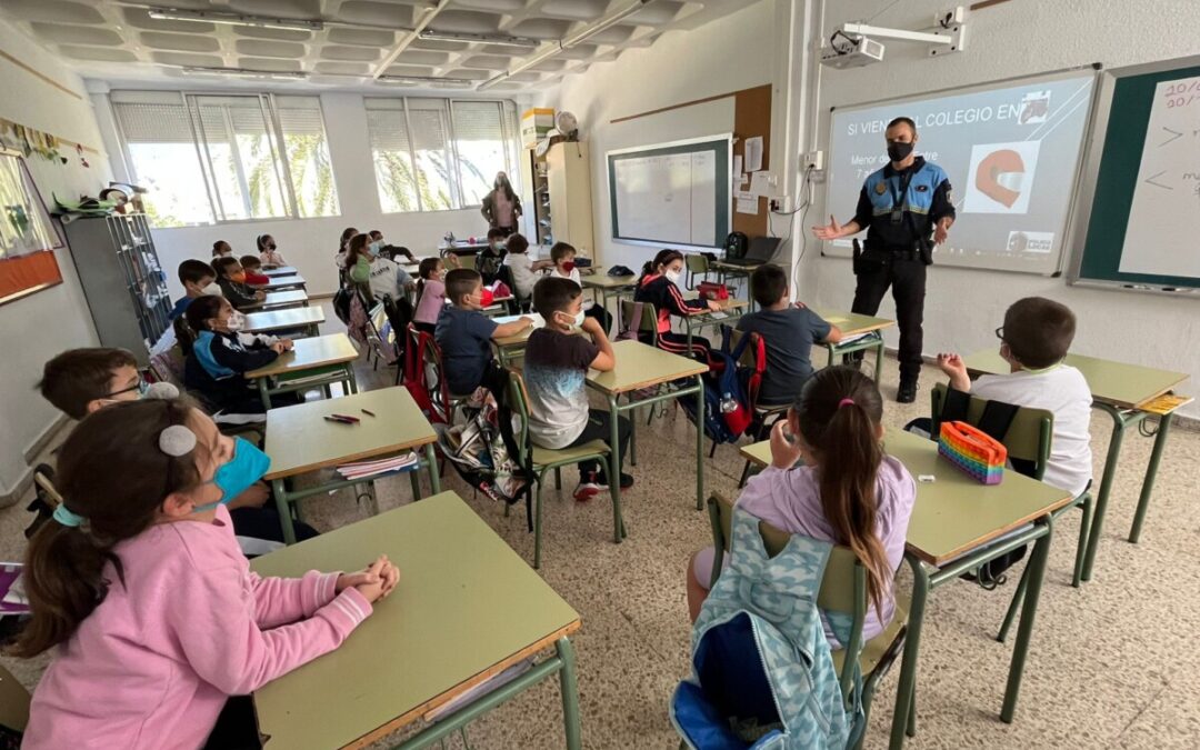 La Policía Local de Los Realejos volverá este curso a los colegios con actividades de educación vial