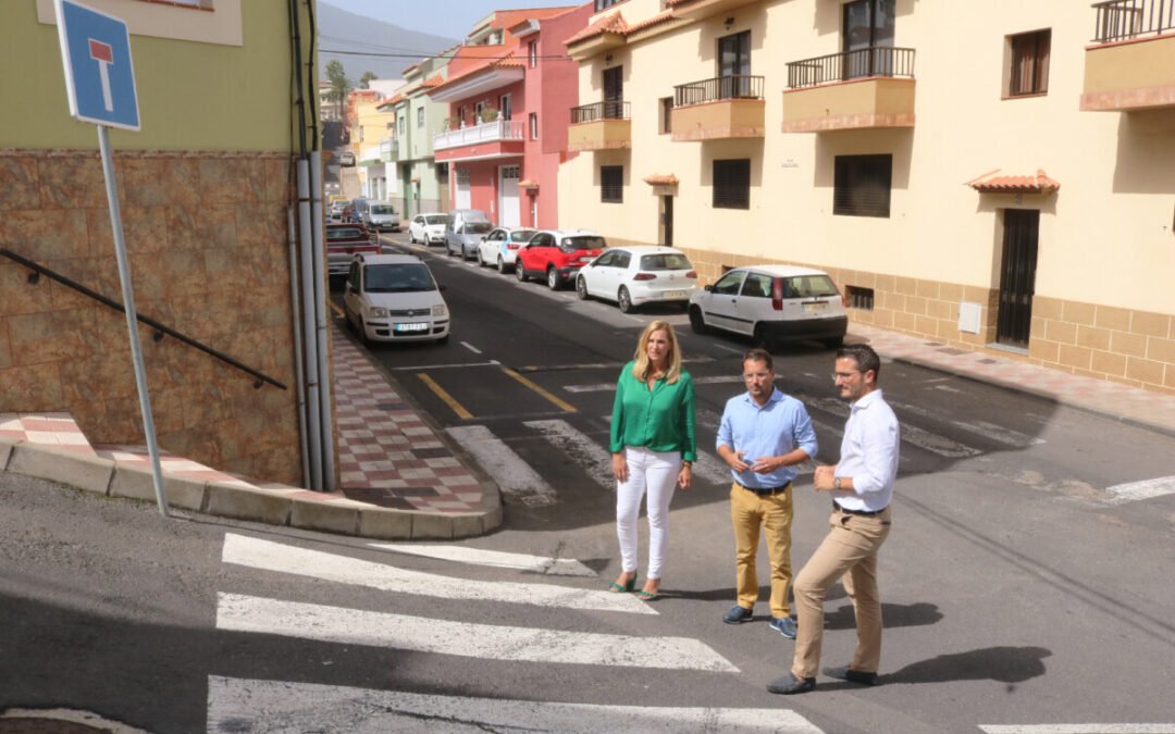 El Ayuntamiento ejecuta la repavimentación parcial de la Calle El Natero y Camino Sanabria en La Cartaya