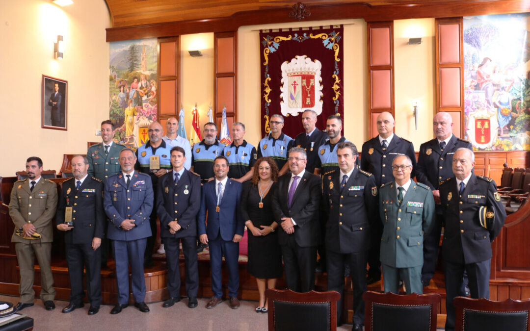 Los Realejos conmemora al patrón de la Policía Local y entrega honores y distinciones a agentes del cuerpo