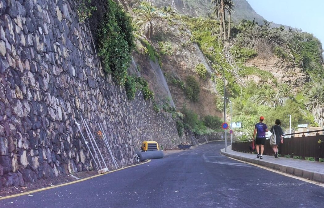 Reabierto parcialmente el acceso a la playa de El Socorro tras las obras de refuerzo del talud superior