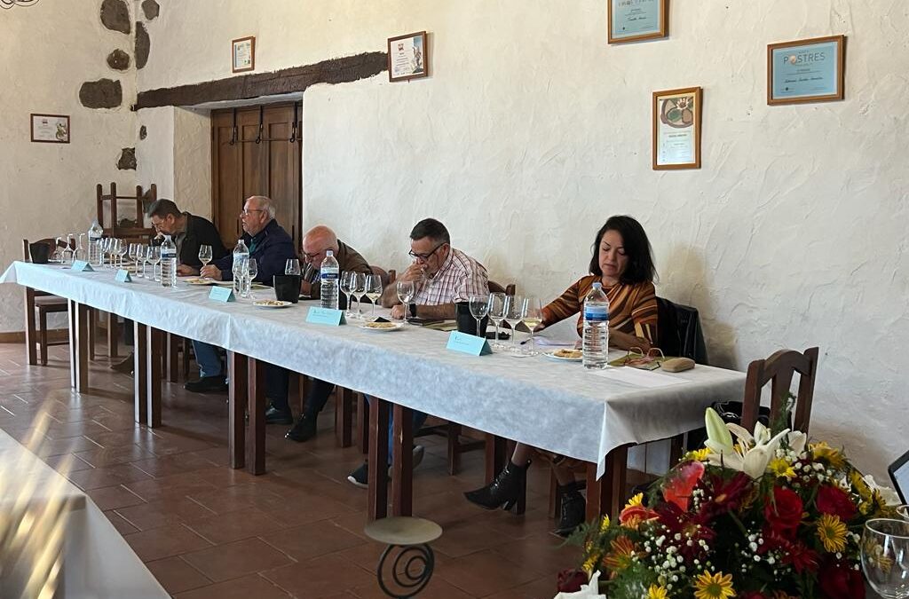 El cosechero Vicente García García repite como primer premio del XLIV Concurso Local de Vinos Manuel Grillo Oliva