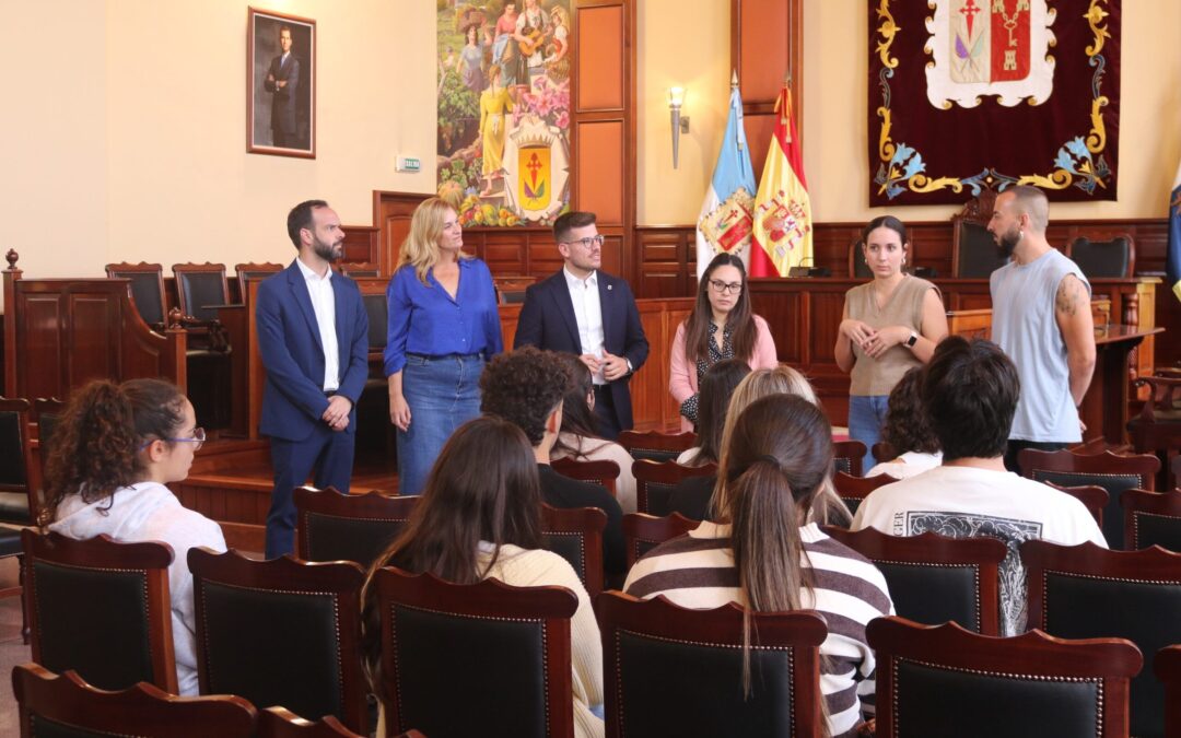 24 becas municipales a estudiantes de Universidad para bibliotecas y salas de estudio