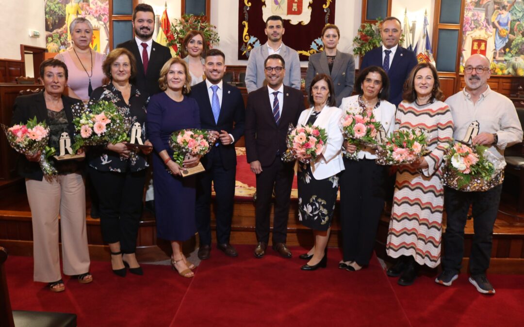 Homenaje a docentes jubilados en 2024 en centros educativos de Los Realejos